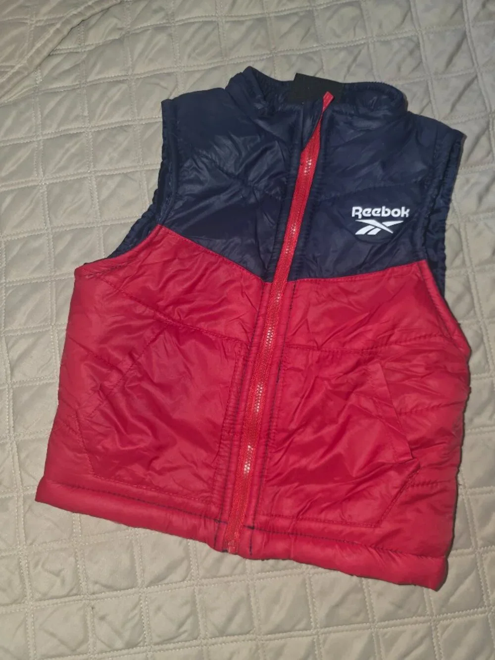 Reebok Toddler 2T 24M Puffer Vest & Fleece Jogger Set Red Blue Gray